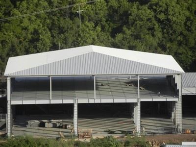 Oficina de conserto de automóveis pré-fabricados